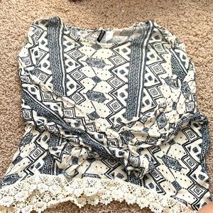 Forever 21 3/4 sleeve blouse